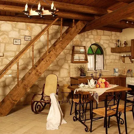 Hotel Alomata 2*