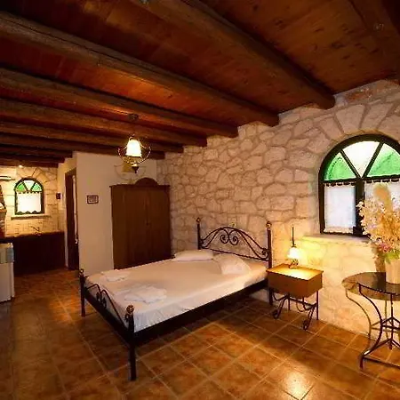 Alomata Hotel
